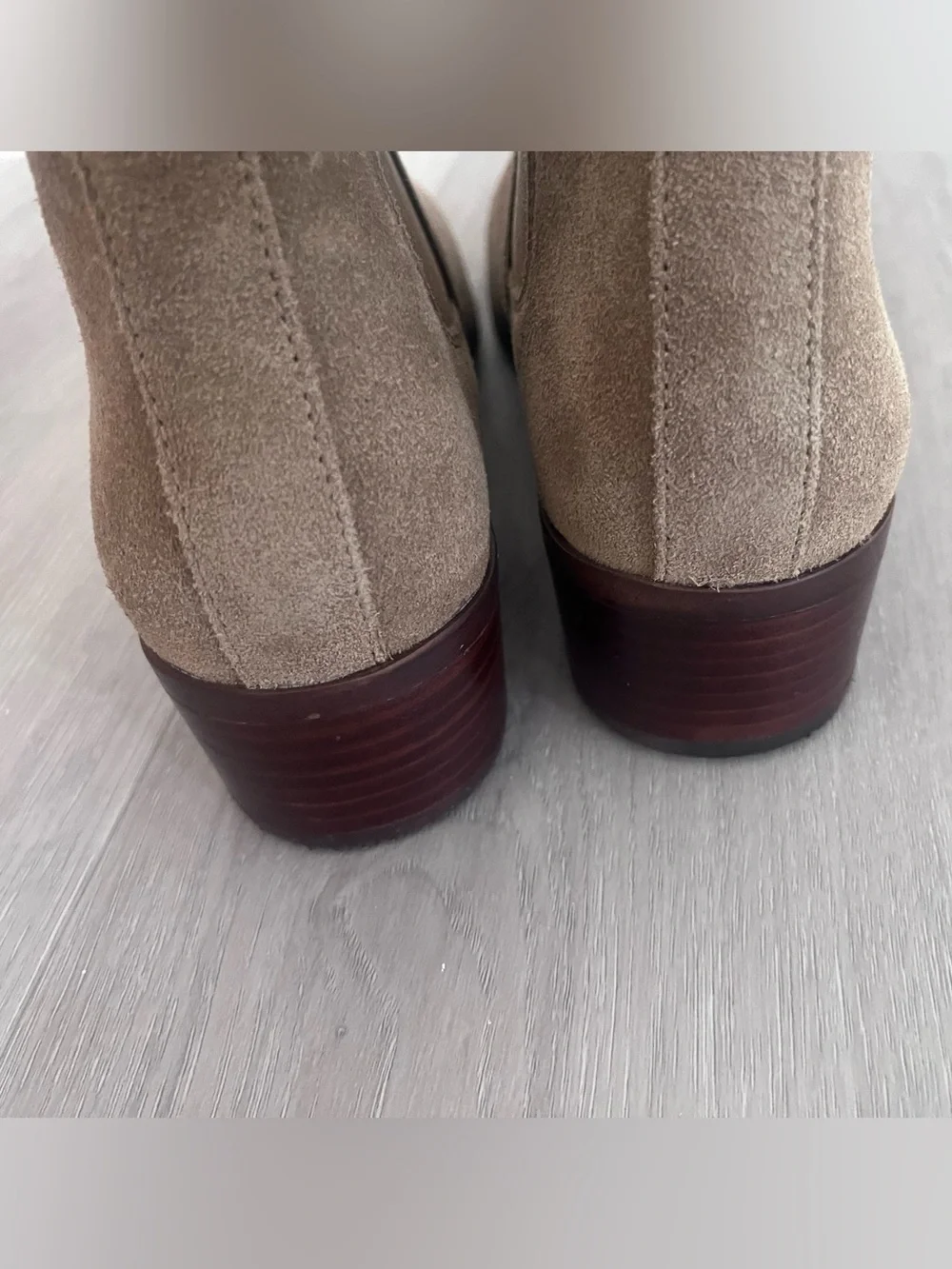STEVE MADDEN Dover tan suede ankle boots